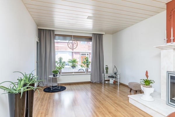 Foto - Verkocht onder voorbehoud: Nette twee- onder- een – kapwoning met serre, zonnige tuin en garage in Bocholtz